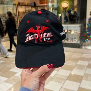 JERSEY DEVIL HAT: BLACK